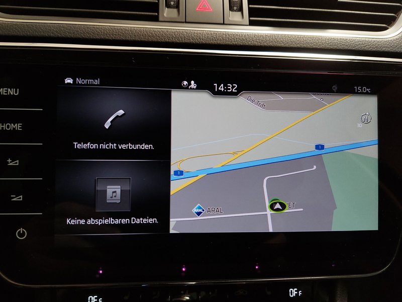 Škoda Superb Combi 1.4 TSI iV L&K automatik • električna peta vrata • Full LED — 20