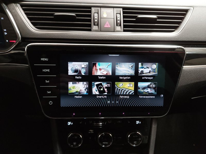 Škoda Superb Combi 1.4 TSI iV L&K automatik • električna peta vrata • Full LED — 21