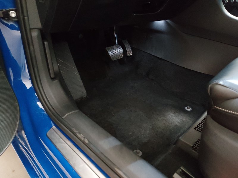 Škoda Superb Combi 1.4 TSI iV L&K automatik • električna peta vrata • Full LED — 7