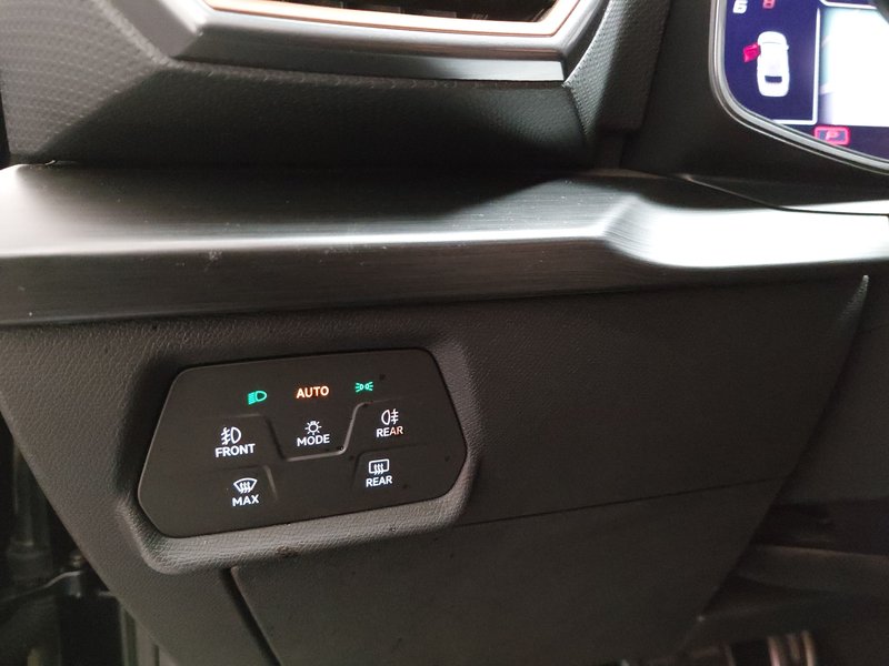 CUPRA Leon Sportstourer 1.4 e-Hybrid automatik VZ • Full LED • ACC — 7