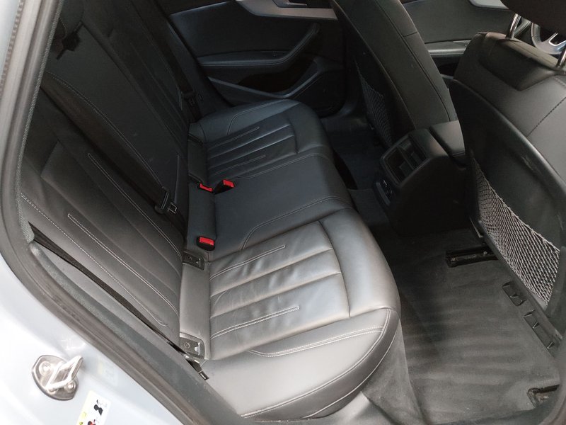Audi A4 Avant 35 TDI automatik • AHK • el. peta vrata — 12