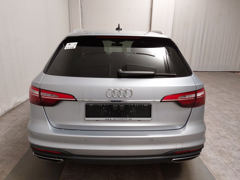 Audi A4 Avant 35 TDI automatik • AHK • el. peta vrata — 14