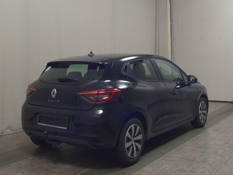 Renault Clio 1.0 • Full LED — 4