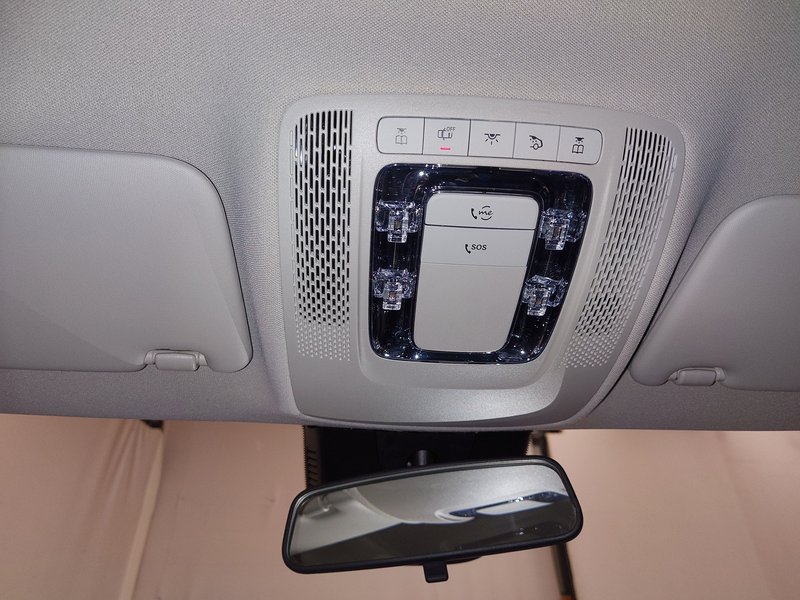 Mercedes-Benz A 250 e automatik — 13