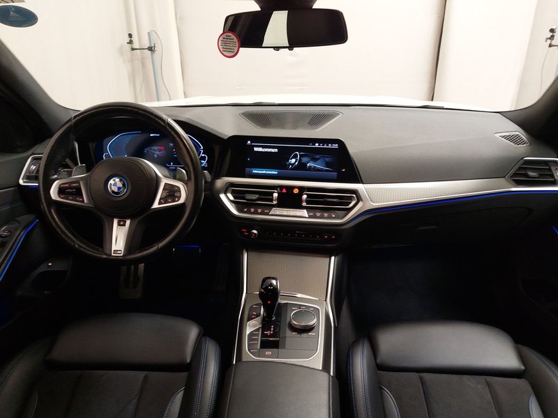 BMW 330e M Sport automatik — 16