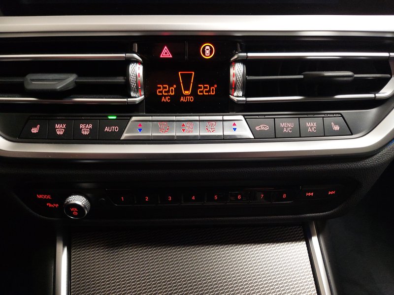 BMW 330e M Sport automatik — 19