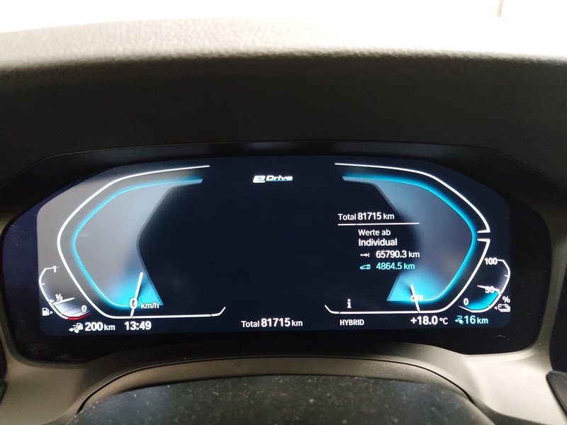 BMW 330e M Sport automatik — 20