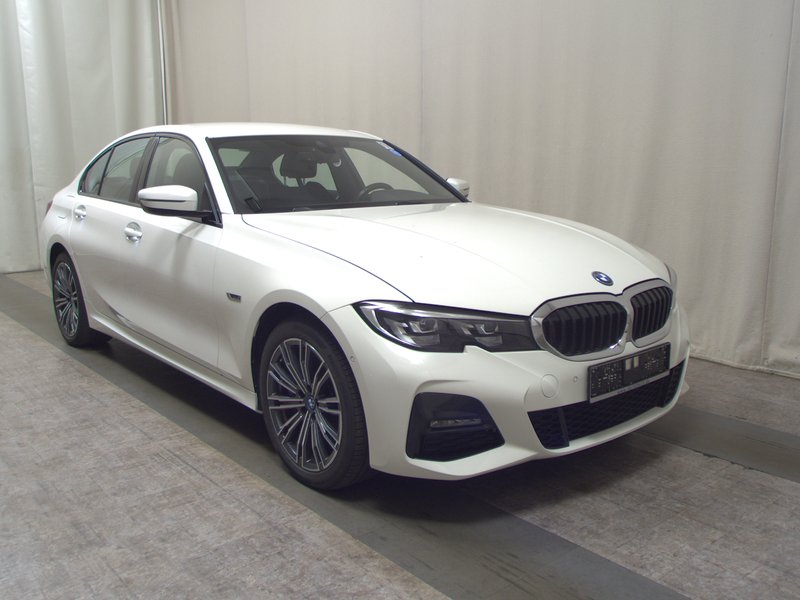 BMW 330e M Sport automatik — 3