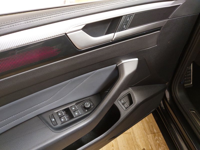 Volkswagen Arteon Shooting Brake 1.4 TSI eHybrid Elegance automatik • ACC • LED — 5