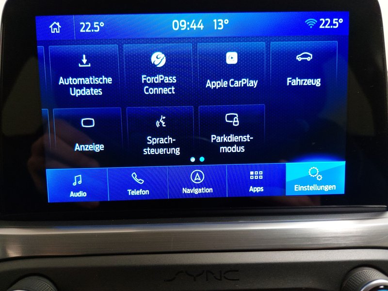 Ford Focus Turnier 2.0 EcoBlue Titanium automatik • ACC • AHK — 18