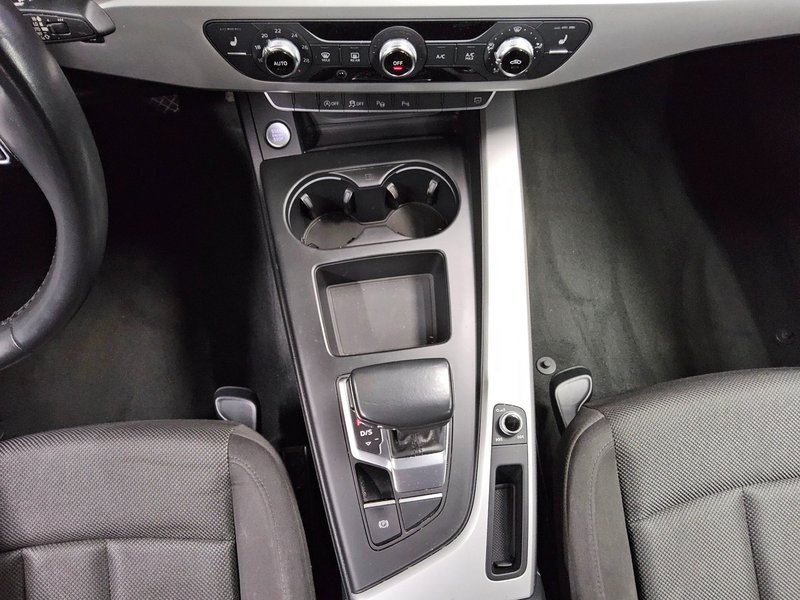 Audi A4 35 TDI automatik advanced • Full LED • navigacija — 6