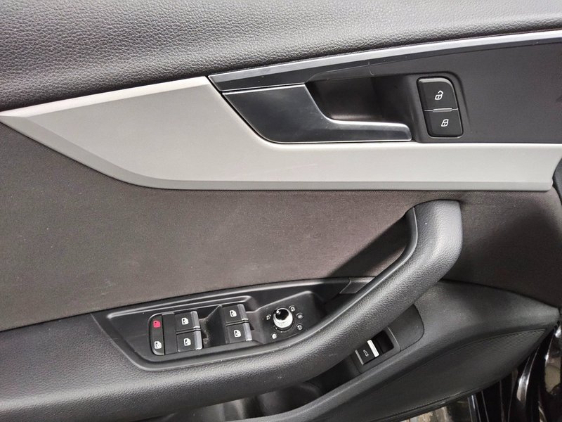 Audi A4 35 TDI automatik advanced • Full LED • navigacija — 9