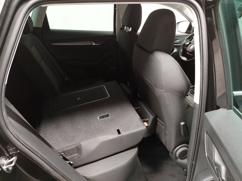 Škoda Karoq 2.0 TDI Clever automatik • ACC • kuka za vuču — 11