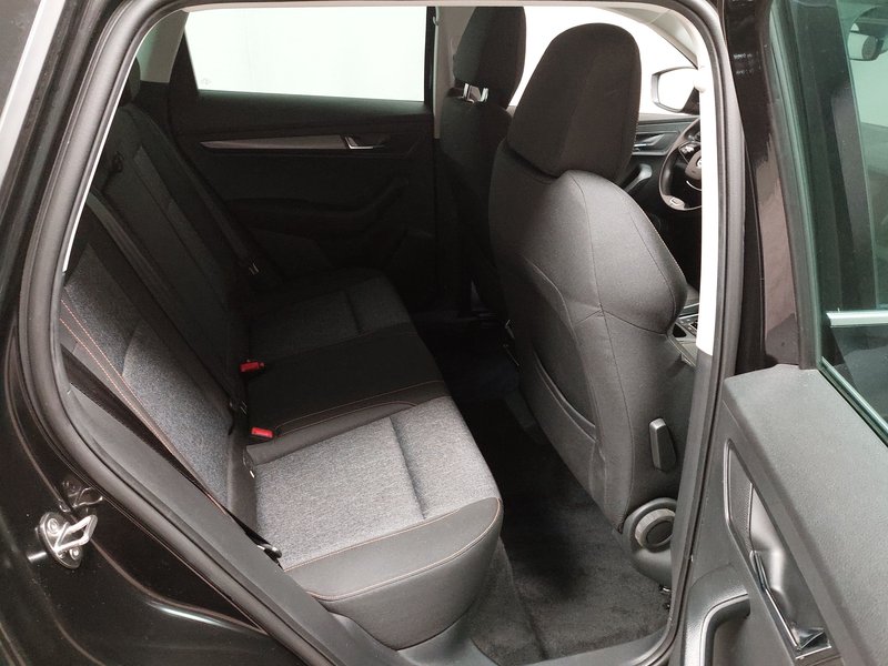 Škoda Karoq 2.0 TDI Clever automatik • ACC • kuka za vuču — 12