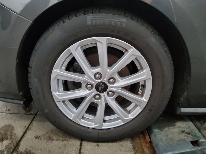 Ford Focus Turnier 1.5 EcoBlue automatik Cool&Connect • ACC • Full LED — 10
