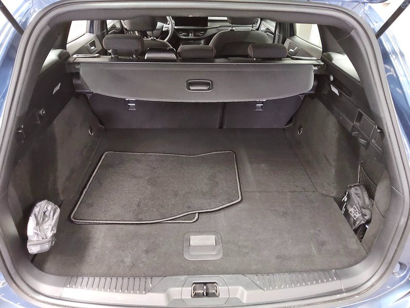 Ford Focus Turnier 1.5 EcoBlue ST-Line automatik • LED — 11