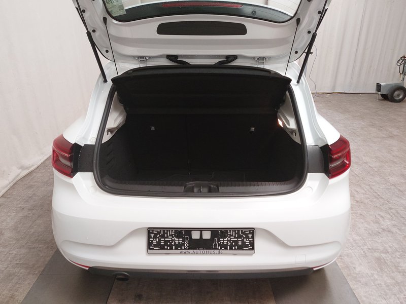 Renault Clio TCe • LED • navigacija — 15