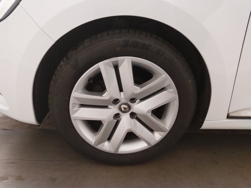 Renault Clio TCe • LED • navigacija — 8