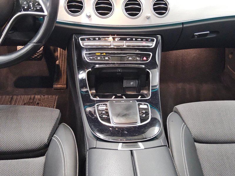 Mercedes-Benz E 300 de karavan automatik Avantgarde • panorama • LED — 6