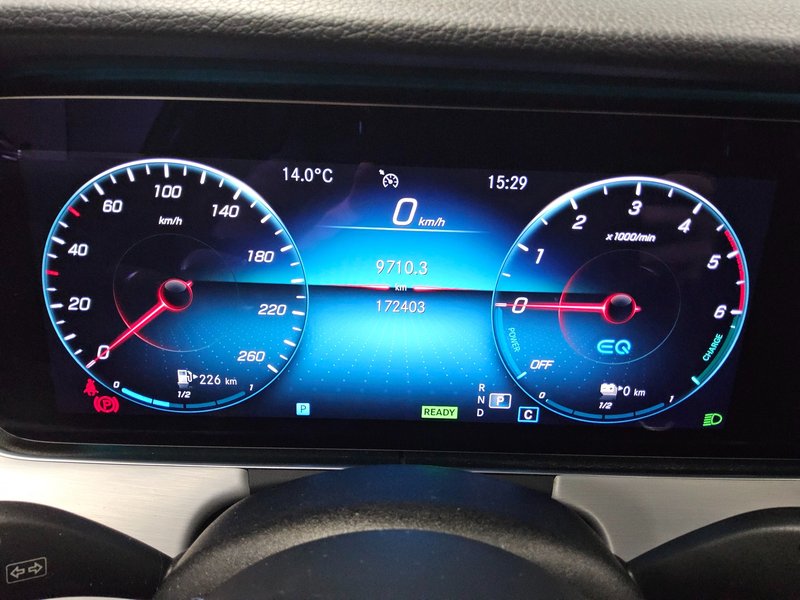 Mercedes-Benz E 300 de karavan automatik Avantgarde • panorama • LED — 8