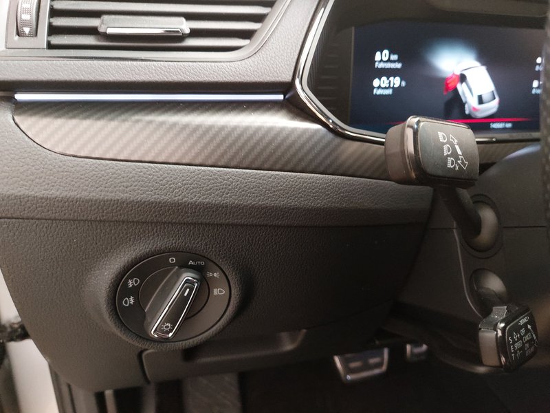 Škoda Superb Combi 2.0 TDI SportLine automatik • ACC • LED — 7