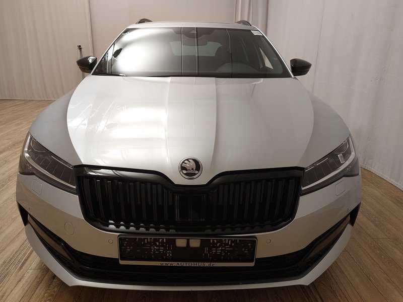 Škoda Superb Combi 2.0 TDI SportLine automatik • ACC • LED — 9