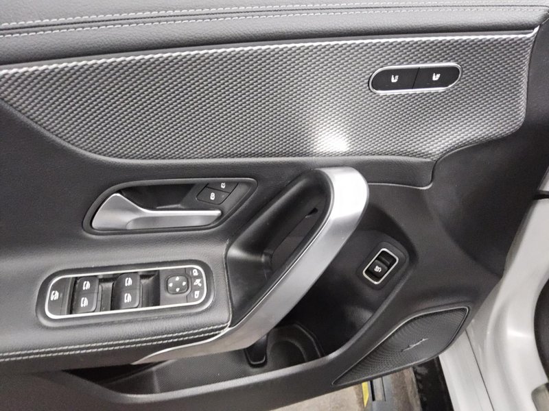 Mercedes-Benz CLA 220 d Shooting Brake automatik Progressive • panorama — 10