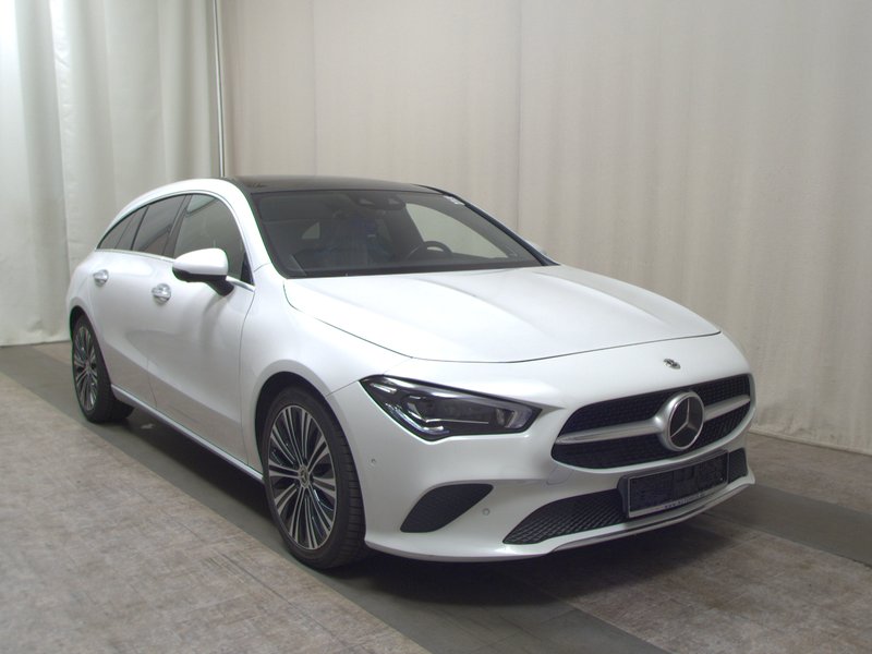 Mercedes-Benz CLA 220 d Shooting Brake automatik Progressive • panorama — 3