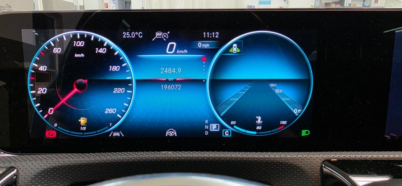 Mercedes-Benz CLA 220 d Shooting Brake automatik Progressive • panorama — 8