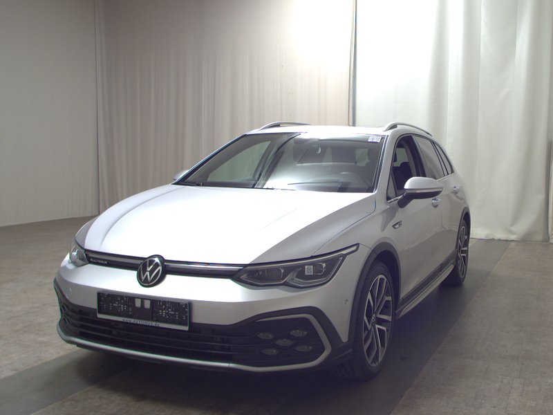 Volkswagen Golf Alltrack 2.0 TDI 4MOTION automatik • HUD • ACC — 2