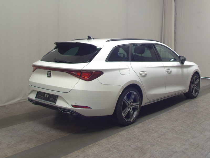 SEAT Leon Sportstourer 2.0 TDI FR-Line automatik • ACC • LED — 4