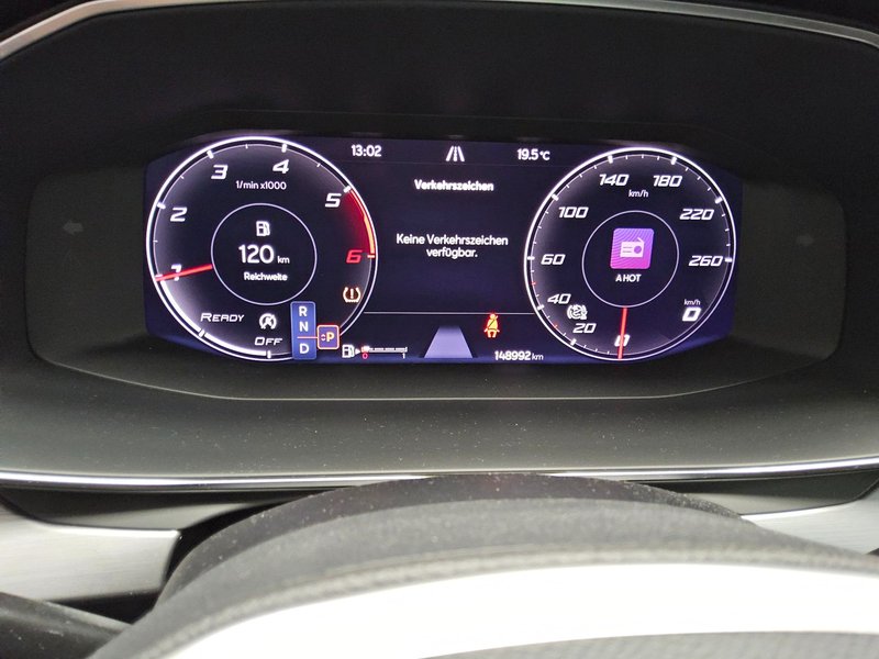 SEAT Leon Sportstourer 2.0 TDI FR-Line automatik • ACC • LED — 8