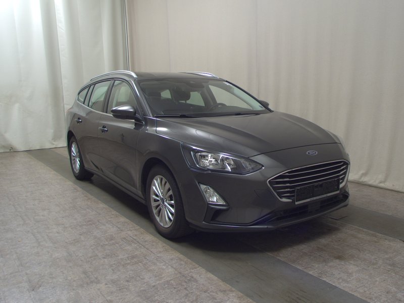 Ford Focus Turnier 1.0 EcoBoost Titanium • Full LED • navigacija — 3