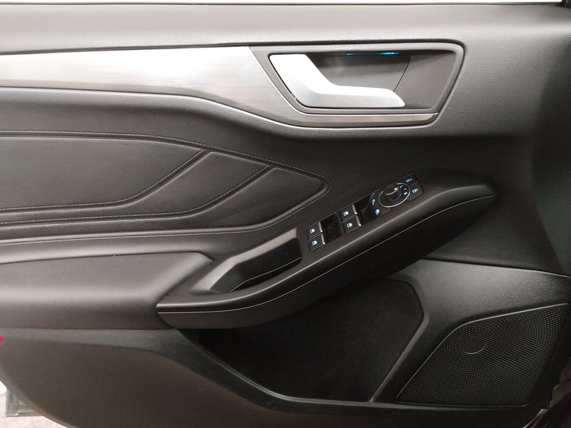 Ford Focus Turnier 1.0 EcoBoost Titanium • Full LED • navigacija — 5