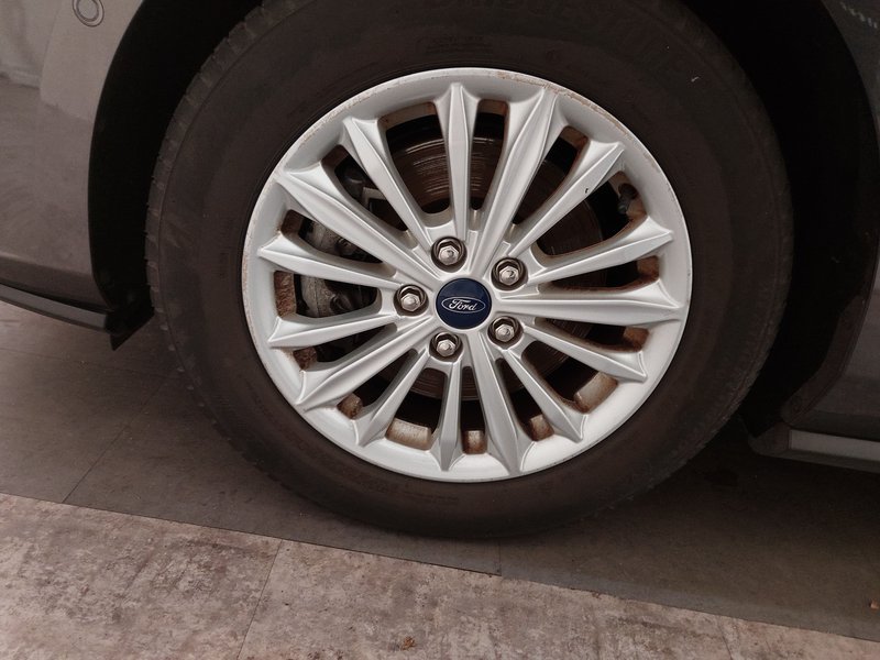 Ford Focus Turnier 1.0 EcoBoost Titanium • Full LED • navigacija — 8