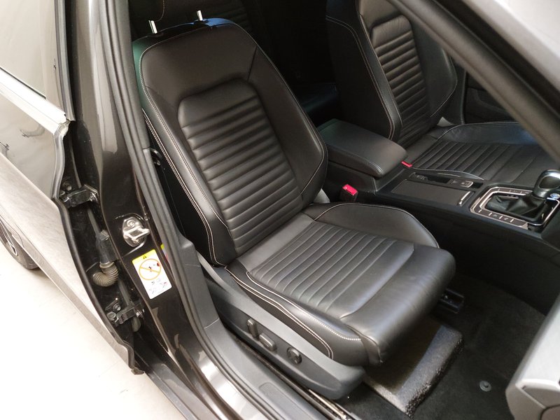 Volkswagen Passat Variant GTE 1.4 TSI automatik • 360° kamera • ACC — 10