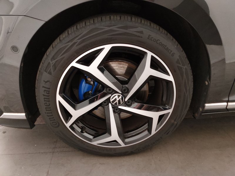Volkswagen Passat Variant GTE 1.4 TSI automatik • 360° kamera • ACC — 8