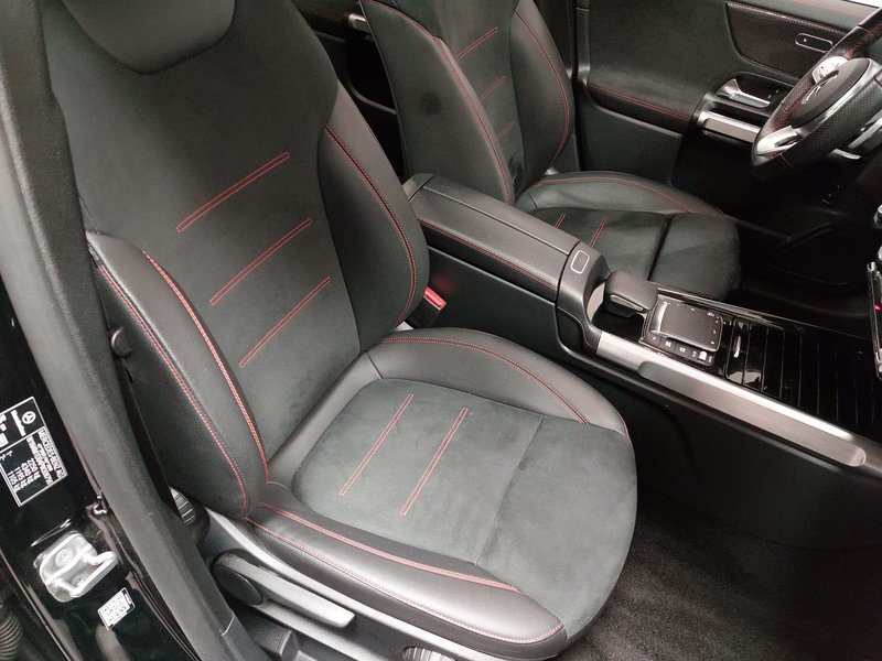 Mercedes-Benz GLB 200 d 4MATIC automatik AMG Line • panorama • ACC — 10