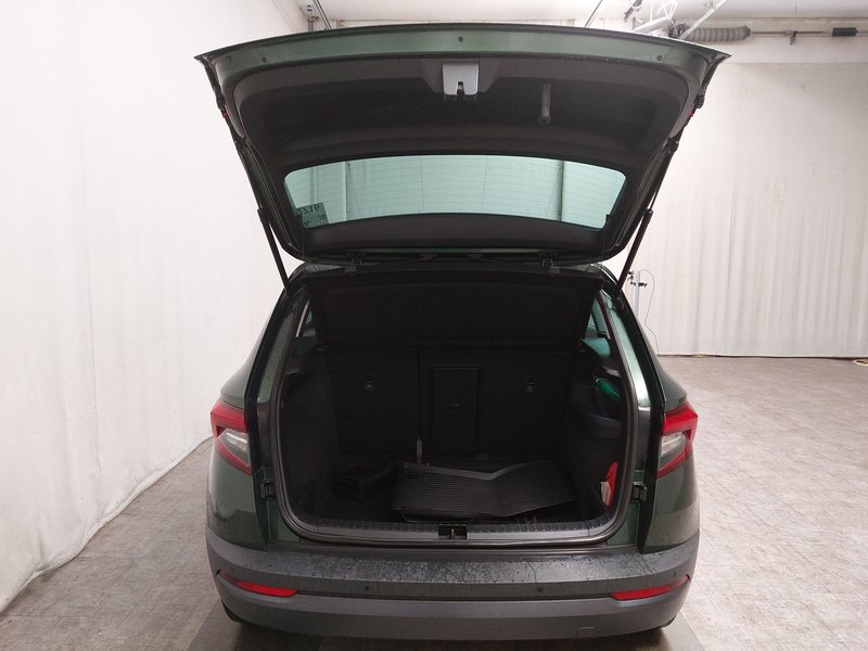 Škoda Karoq 2.0 TDI 4x4 Clever • panorama • ACC — 19