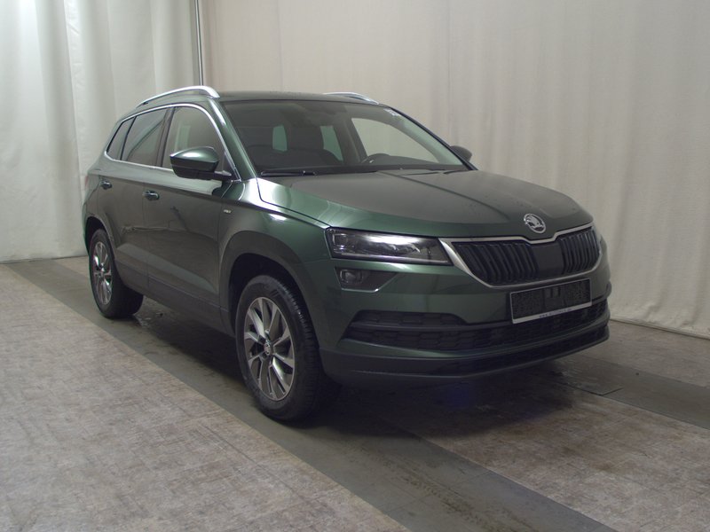 Škoda Karoq 2.0 TDI 4x4 Clever • panorama • ACC — 3