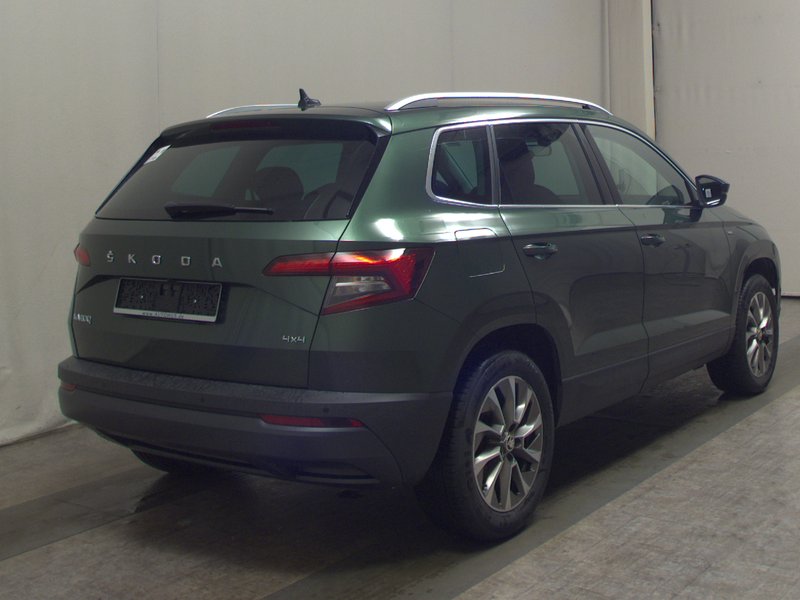 Škoda Karoq 2.0 TDI 4x4 Clever • panorama • ACC — 4
