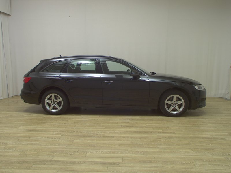 Audi A4 Avant 35 TDI automatik • LED