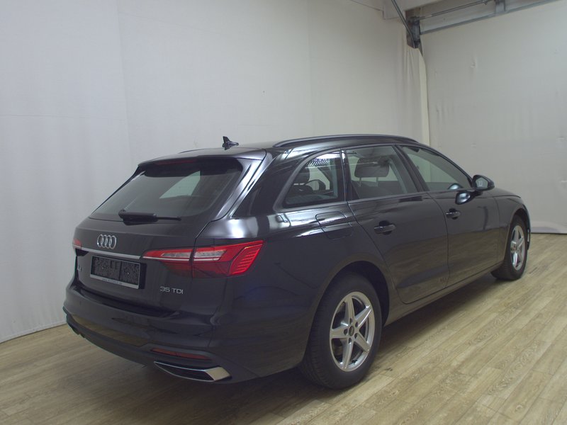 Audi A4 Avant 35 TDI automatik • LED — 4