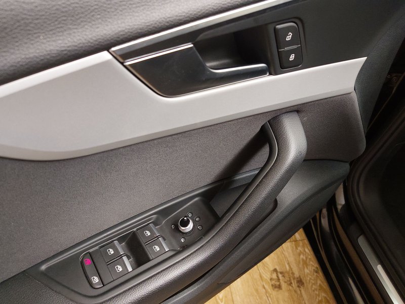 Audi A4 Avant 35 TDI automatik • LED — 5
