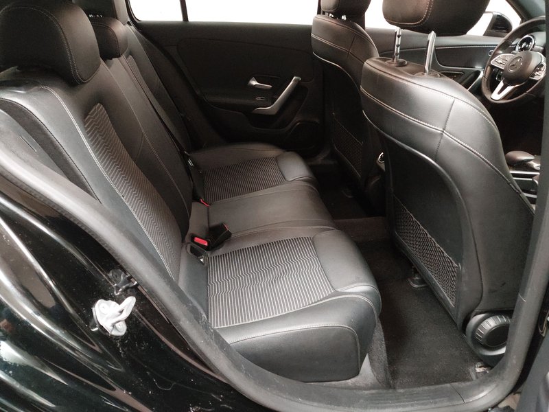 Mercedes-Benz A 200 d Progressive automatik • ACC • LED — 12