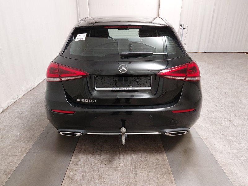 Mercedes-Benz A 200 d Progressive automatik • ACC • LED — 14