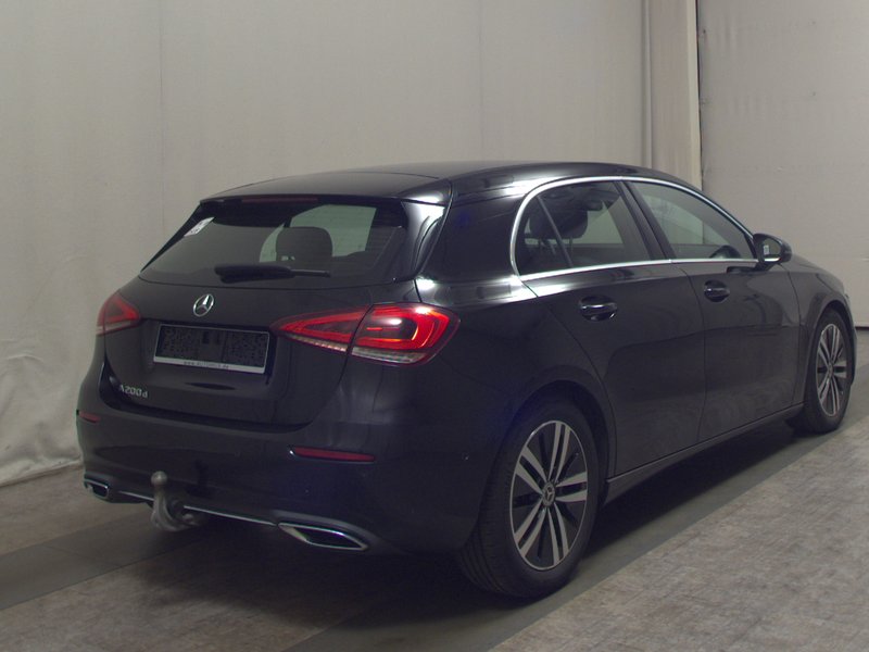 Mercedes-Benz A 200 d Progressive automatik • ACC • LED — 4