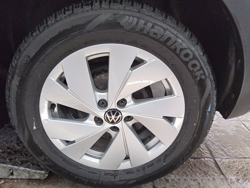 Volkswagen T-Cross 1.0 TSI Life • ACC • Full LED — 11