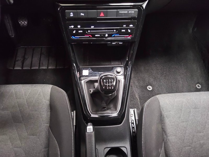 Volkswagen T-Cross 1.0 TSI Life • ACC • Full LED — 6