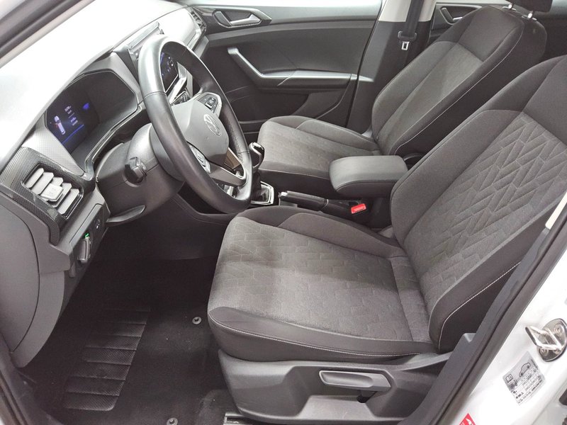 Volkswagen T-Cross 1.0 TSI Life • ACC • Full LED — 9